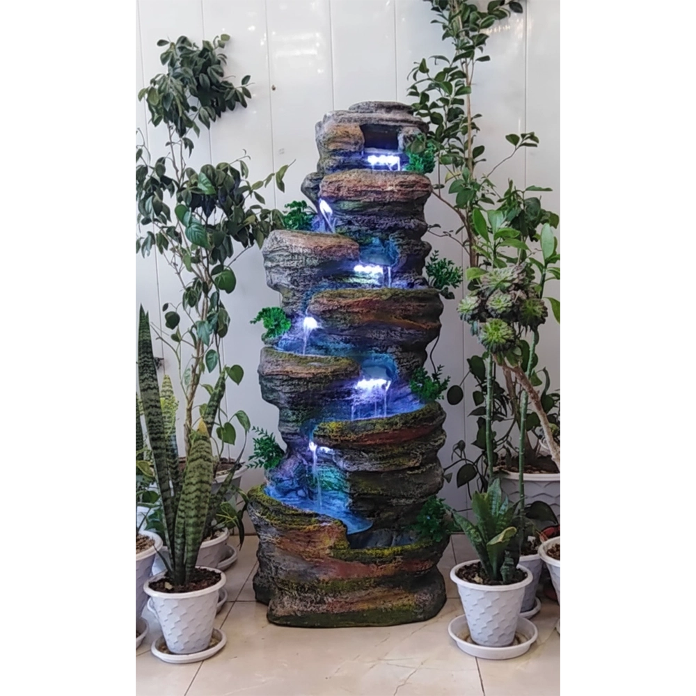 آبنما صخره طبقاتی بزرگ